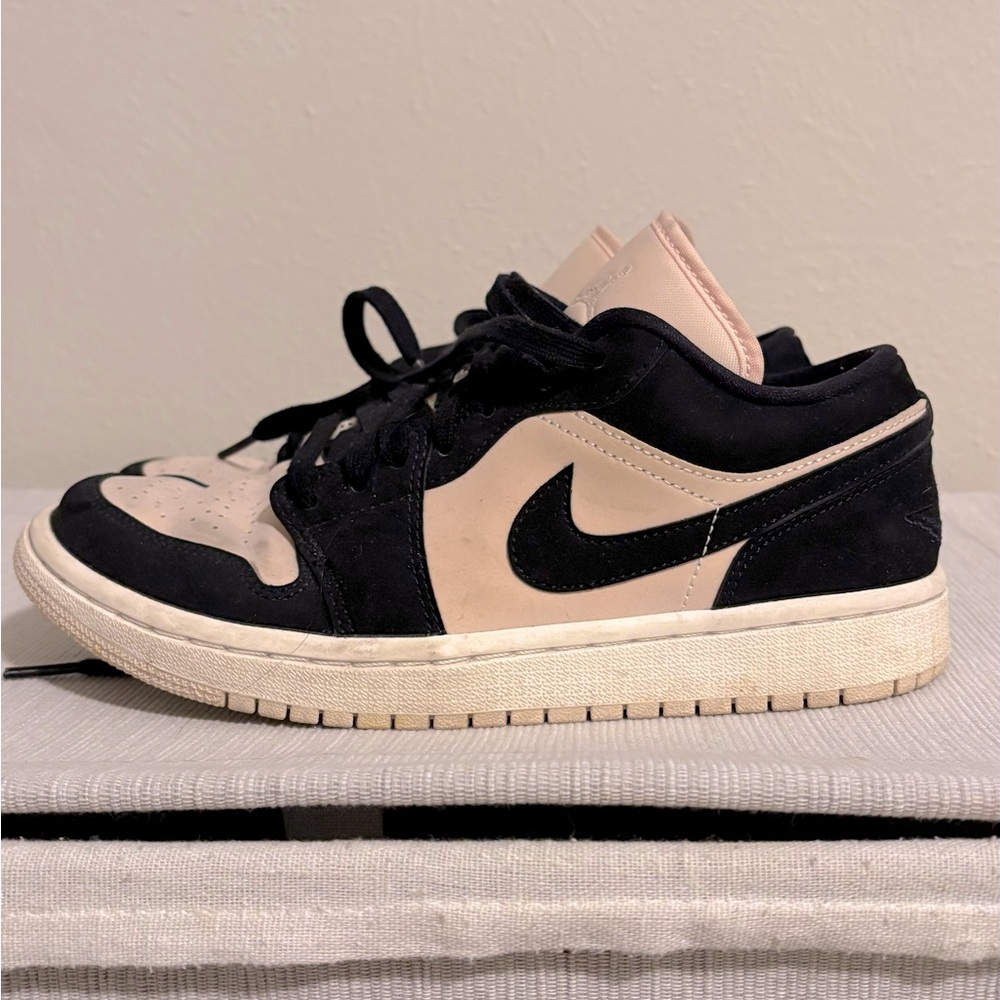GUAVA ICE JORDAN 1s WMNS w/BOX